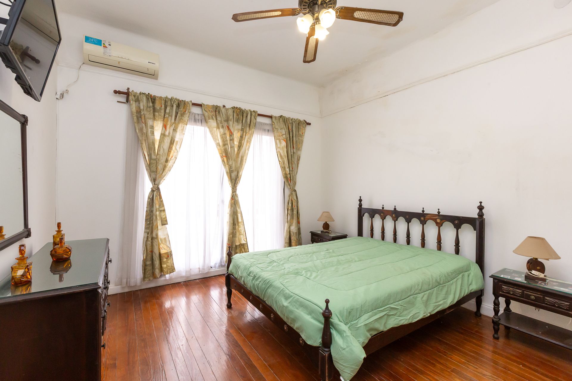 Venta Casa 4 ambientes. Florida. A refaccionar.