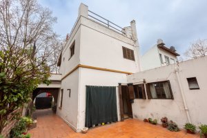 Venta Casa 4 ambientes. Florida. A refaccionar.