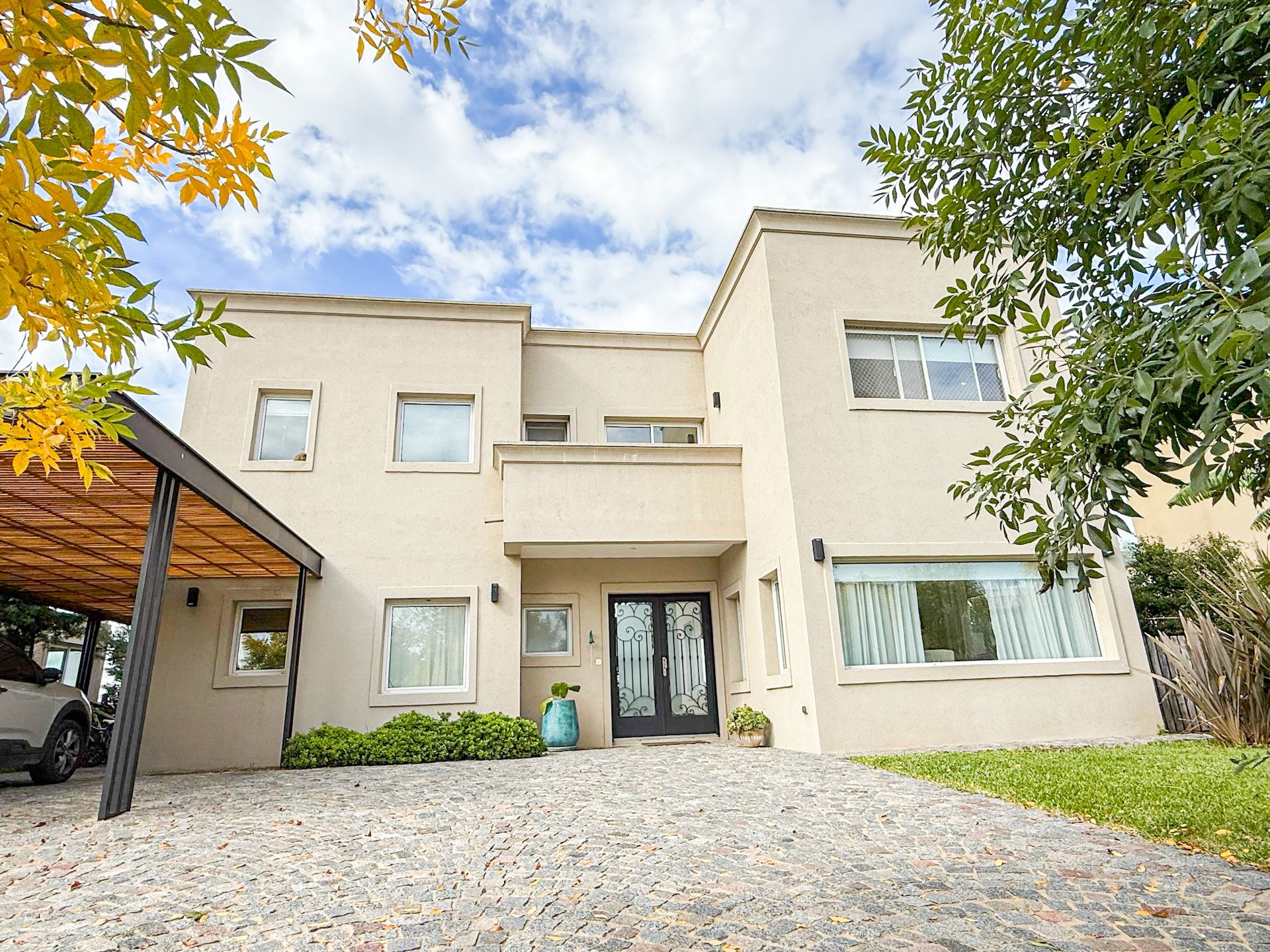 Casa En Venta A La Laguna En Villanueva San Benito