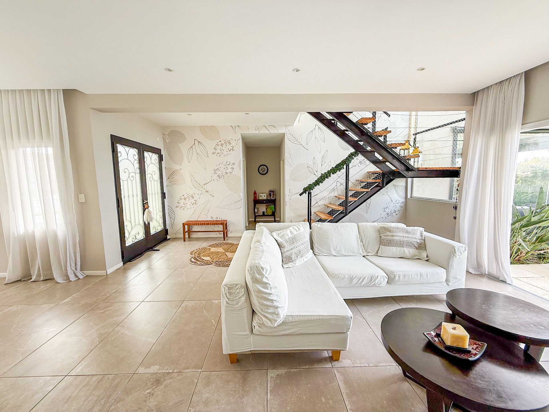 Casa En Venta A La Laguna En Villanueva San Benito