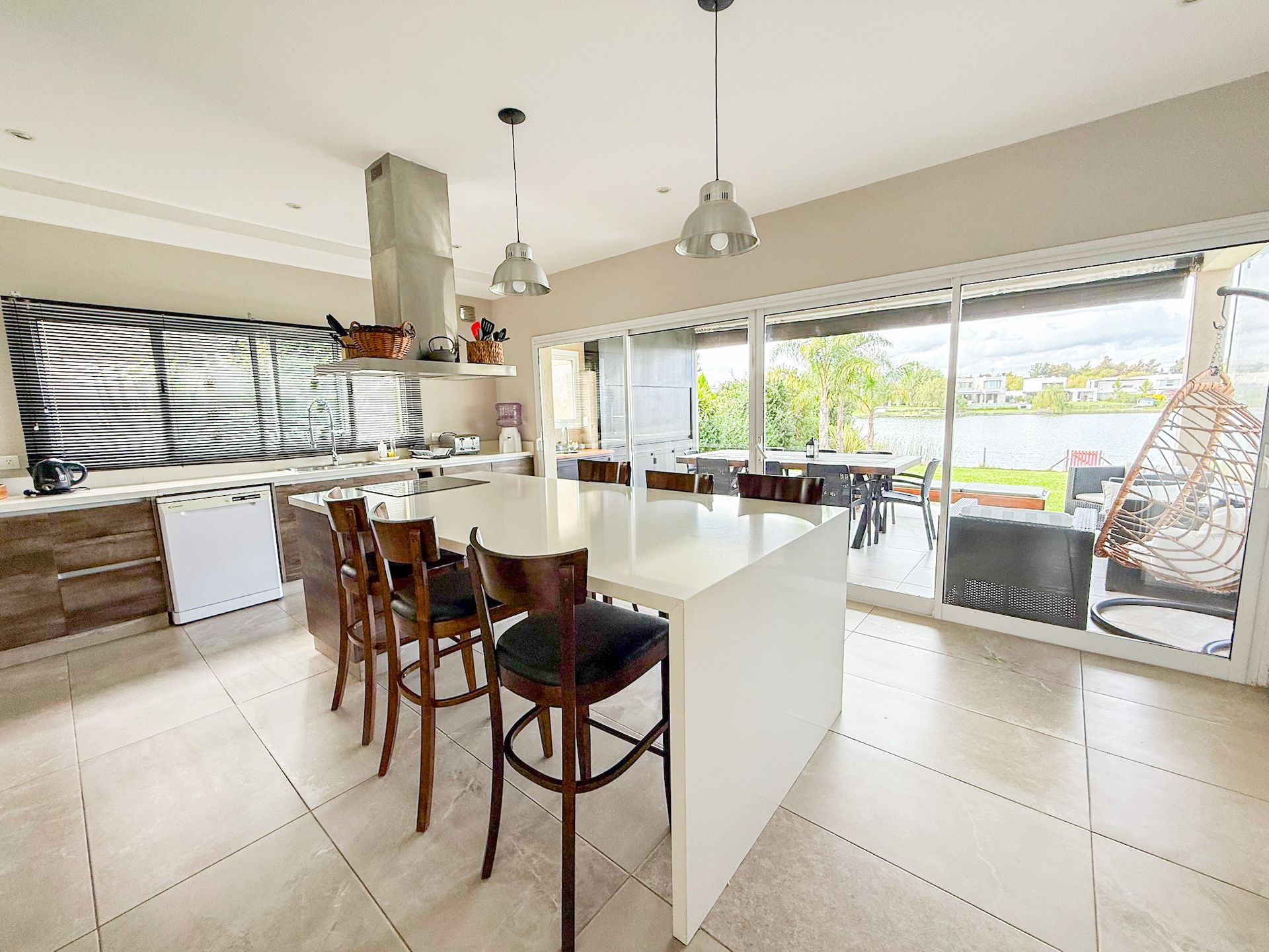 Casa En Venta A La Laguna En Villanueva San Benito