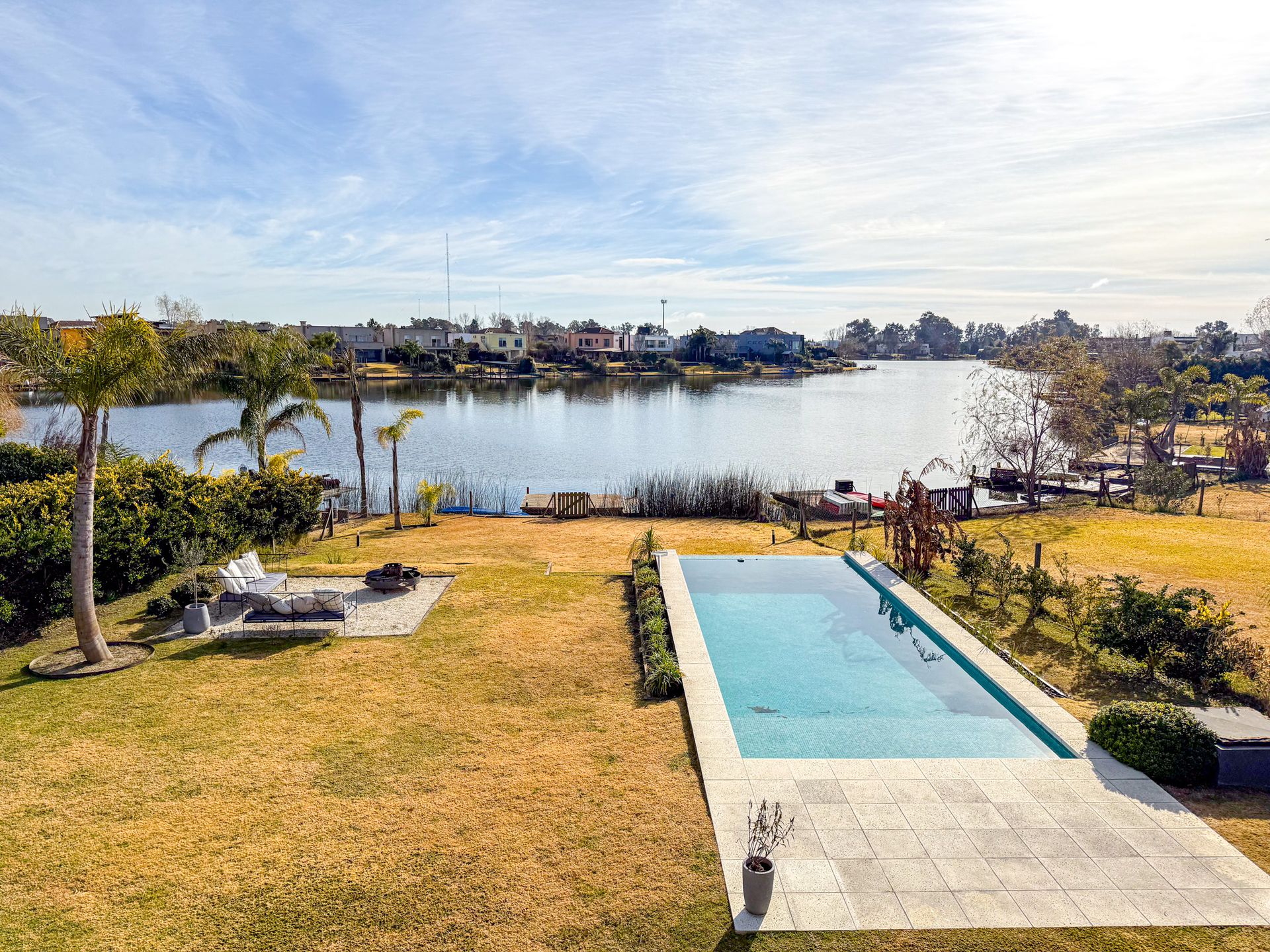 Casa A La Laguna En Venta En Villanueva San Benito
