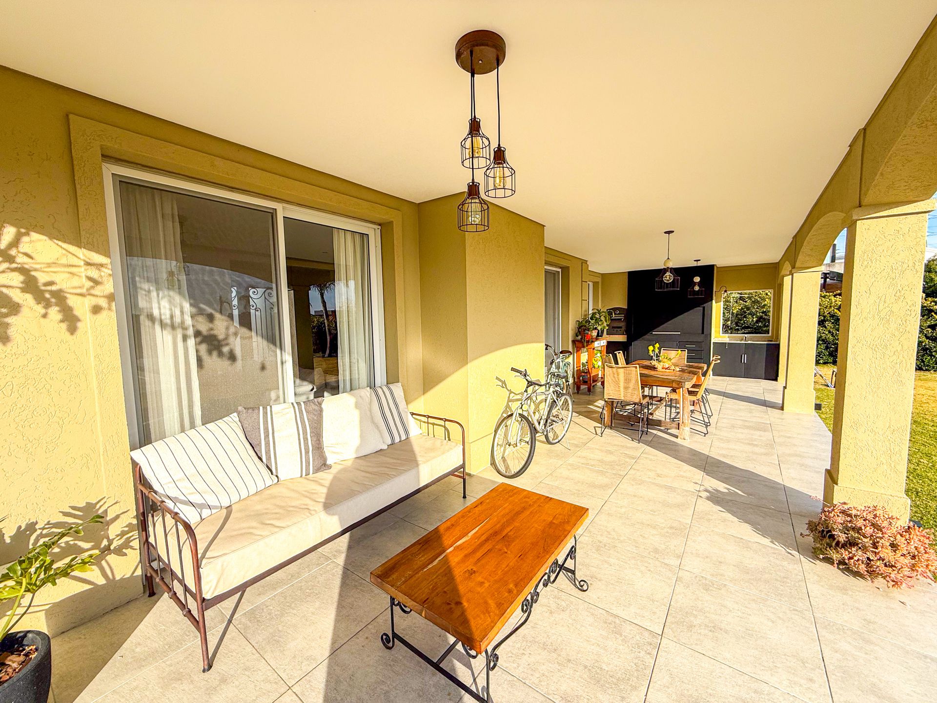 Casa A La Laguna En Venta En Villanueva San Benito