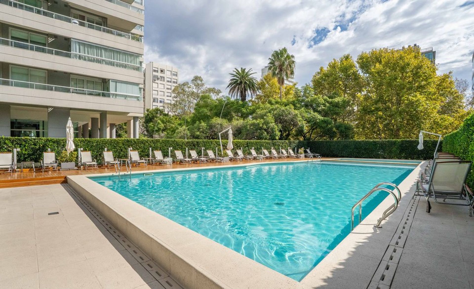 Alquiler 2 ambientes Torres Horizons con cochera!!