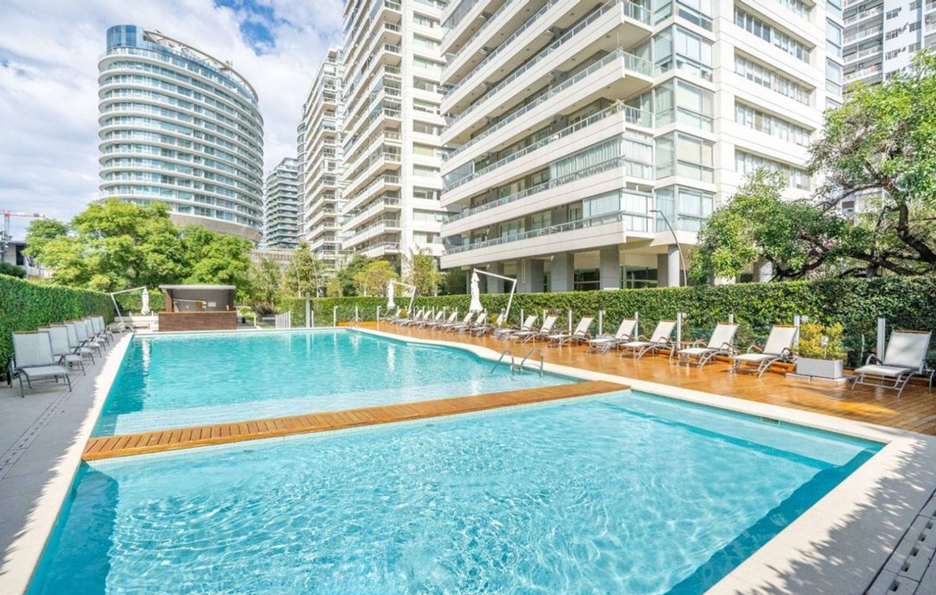 Alquiler 2 ambientes Torres Horizons con cochera!!
