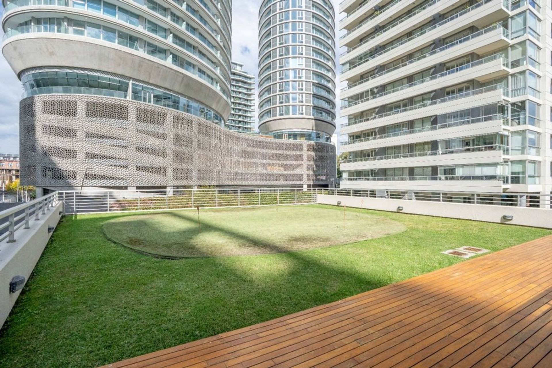 Alquiler 2 ambientes Torres Horizons con cochera!!