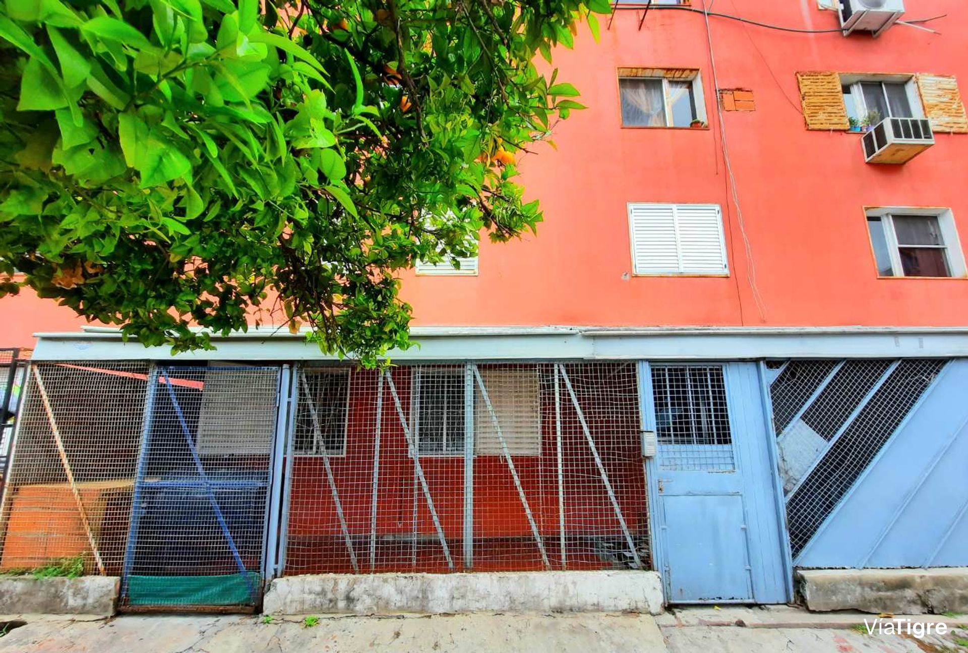 Venta Dpto 4 amb con patio en Barrio SI Boulogne