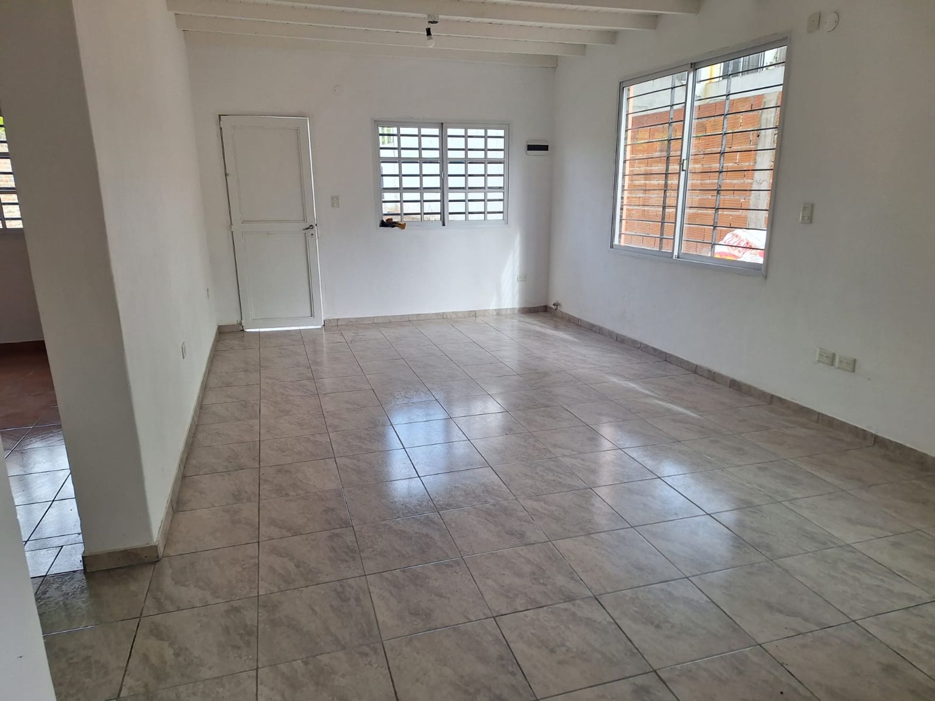 VENTA Casa 4 amb en Don Torcuato, terreno 400 M2