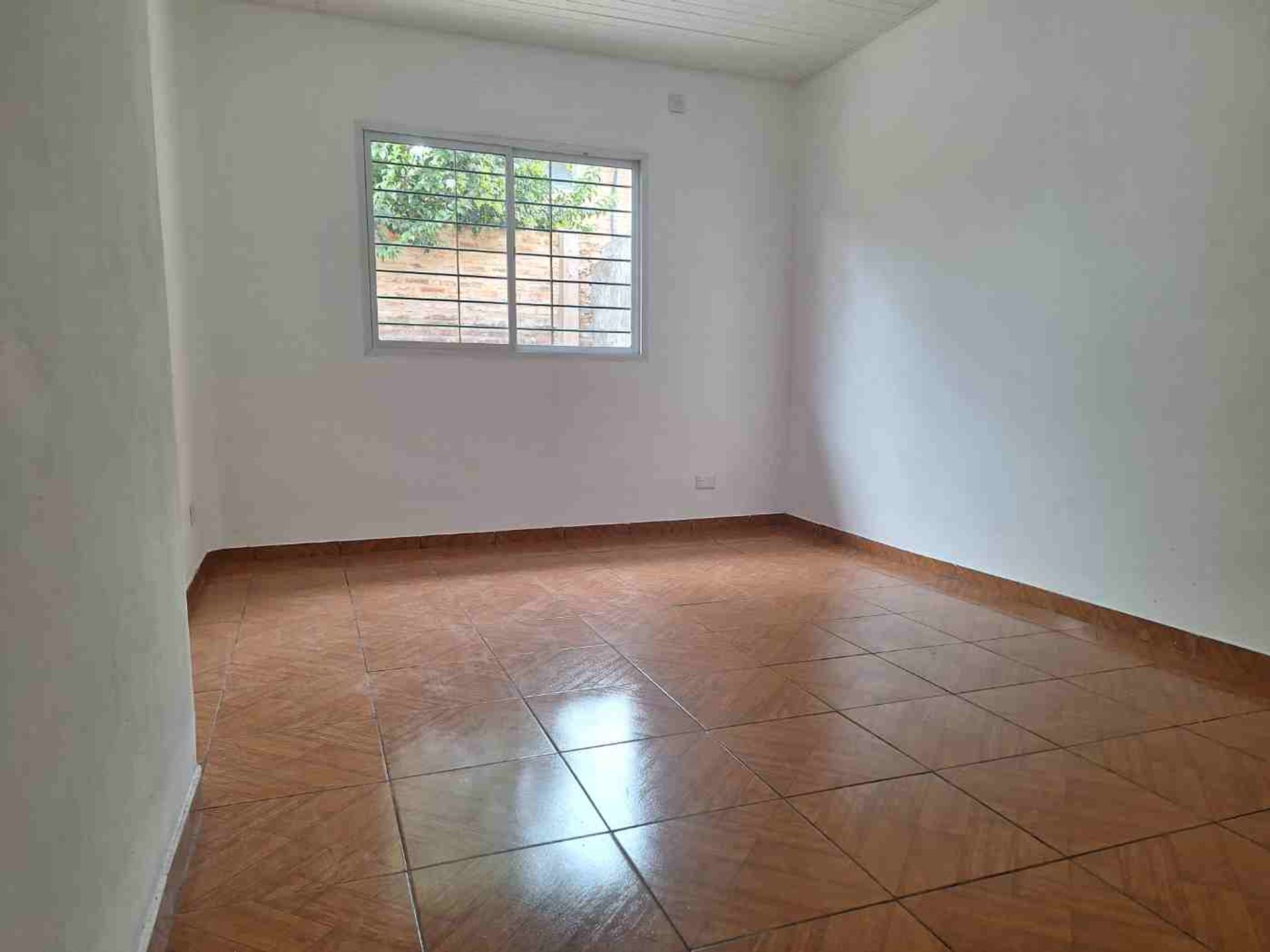VENTA Casa 4 amb en Don Torcuato, terreno 400 M2