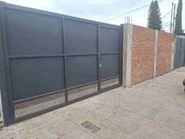 VENTA Casa 4 amb en Don Torcuato, terreno 400 M2