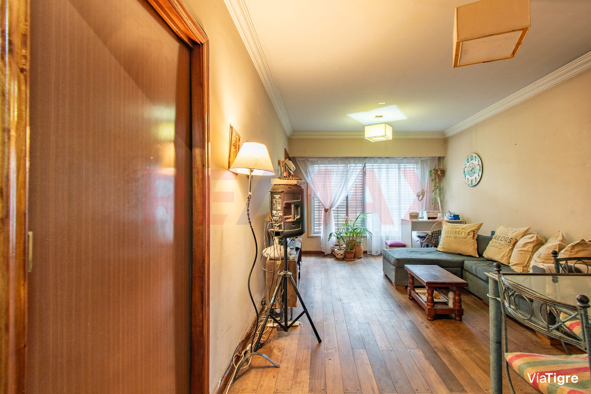 Venta Casa 3 amb y Depto con parque Florida Oeste