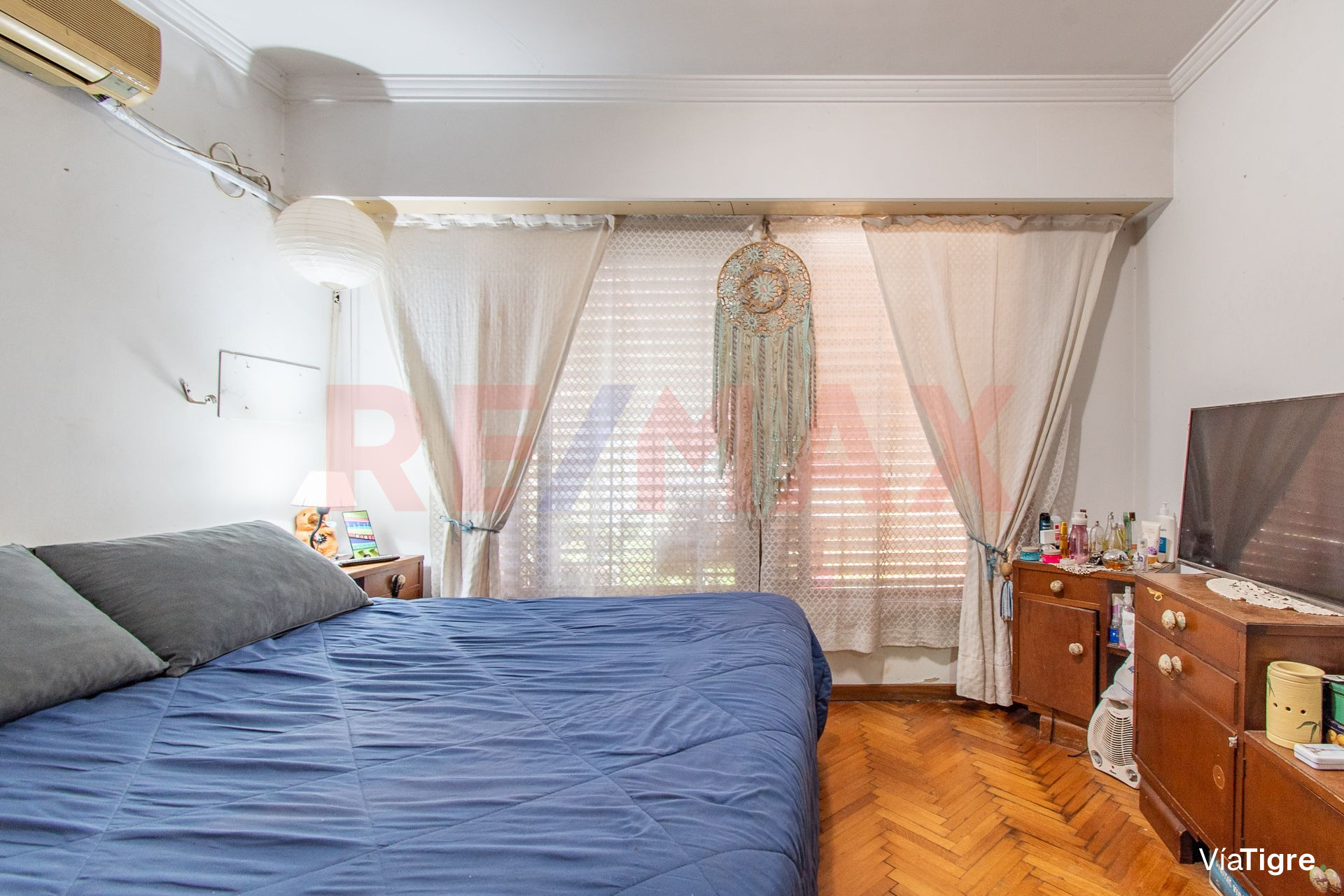 Venta Casa 3 amb y Depto con parque Florida Oeste