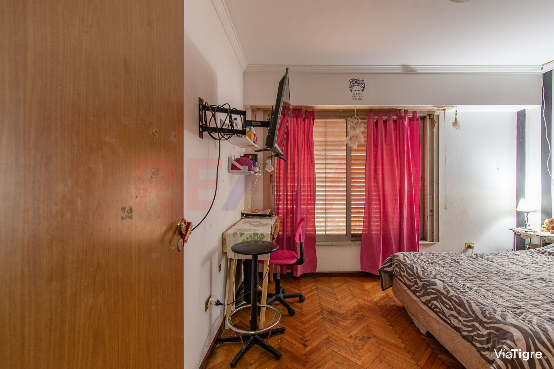 Venta Casa 3 amb y Depto con parque Florida Oeste