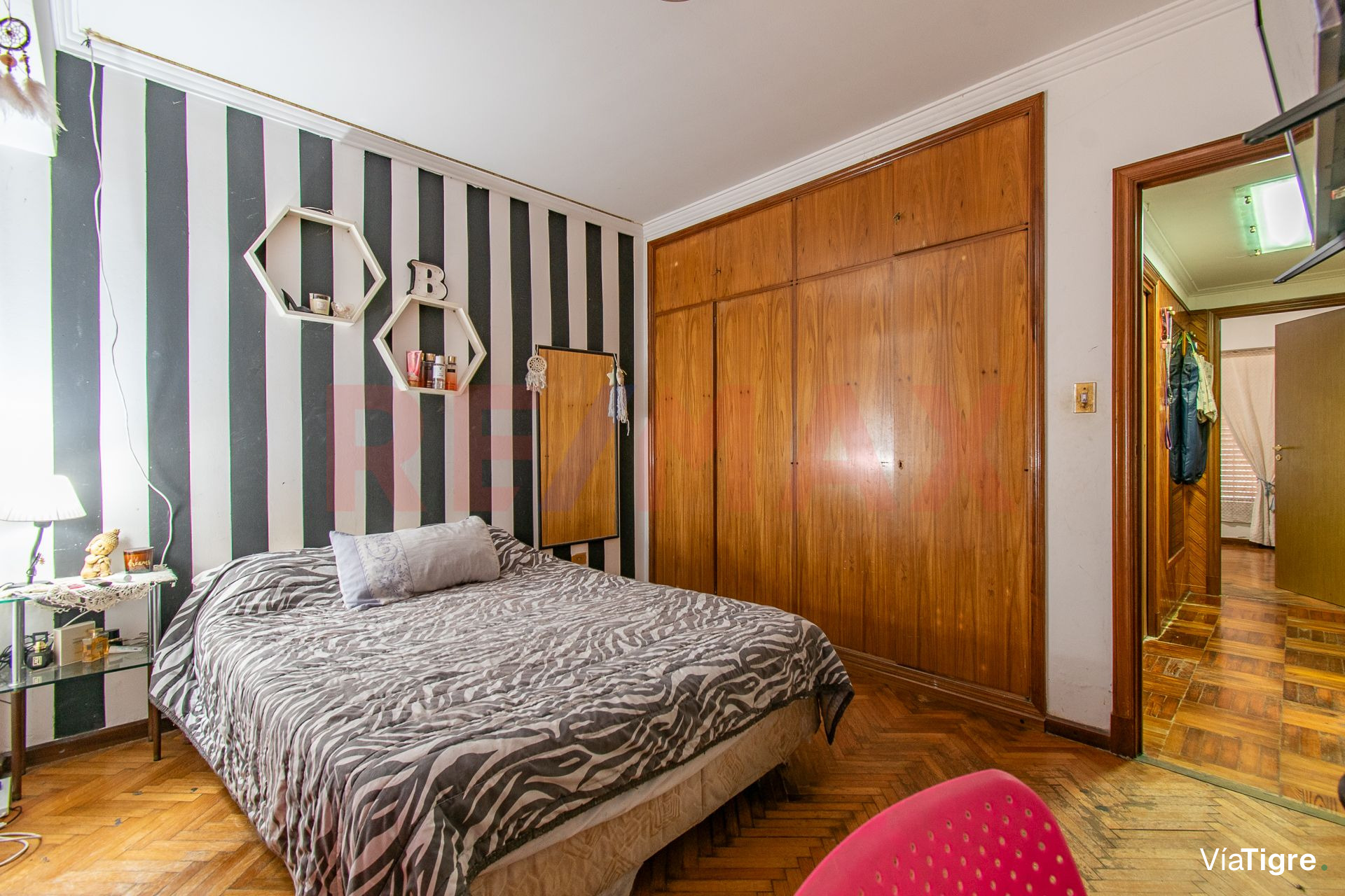 Venta Casa 3 amb y Depto con parque Florida Oeste