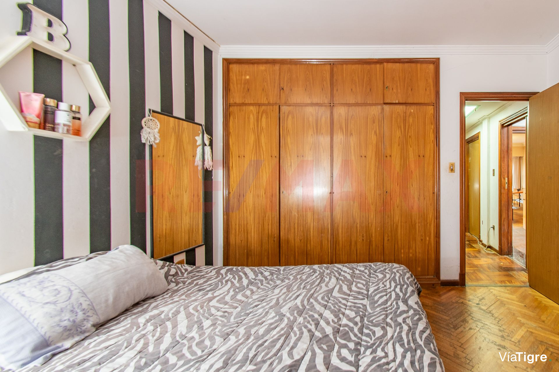 Venta Casa 3 amb y Depto con parque Florida Oeste