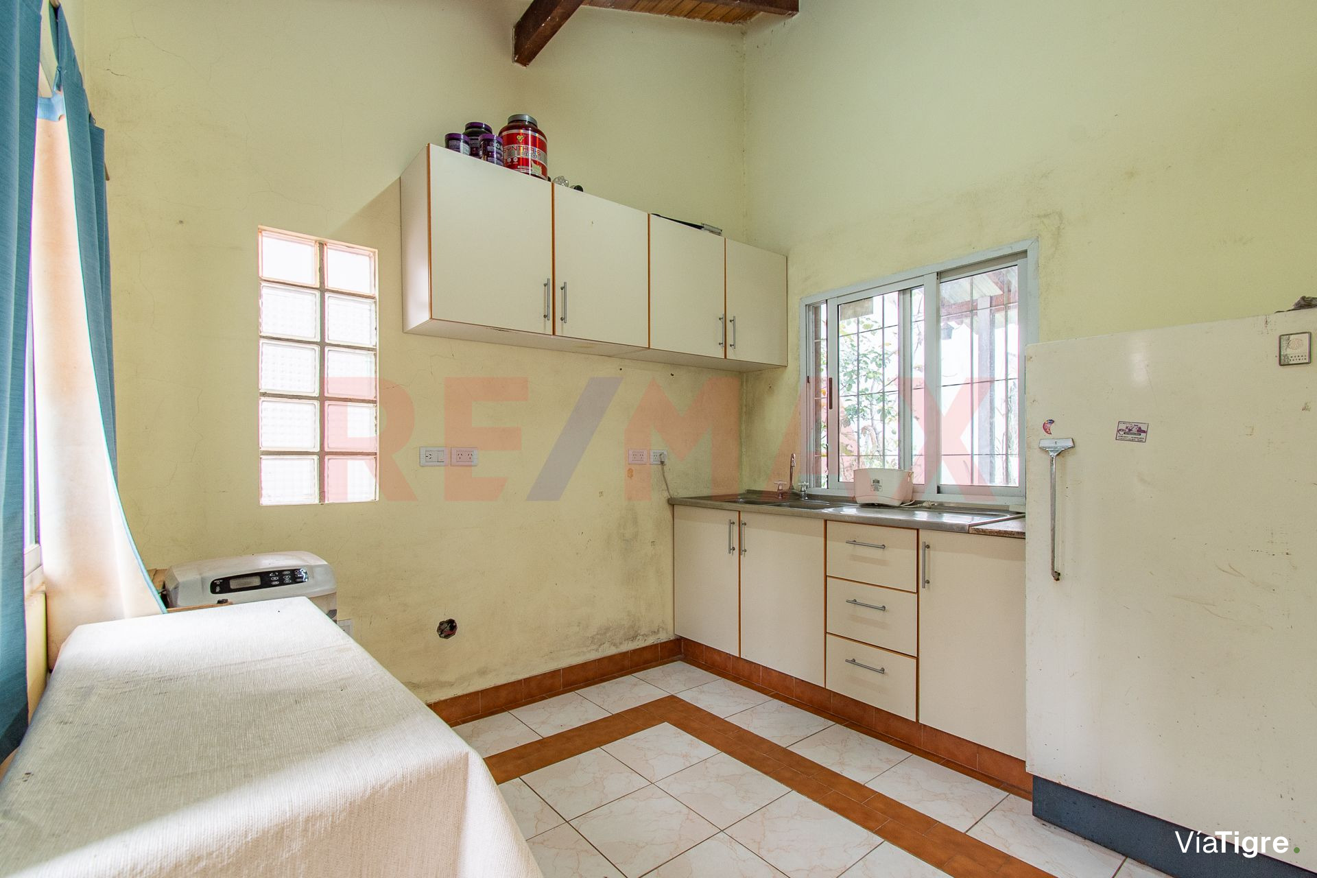 Venta Casa 3 amb y Depto con parque Florida Oeste