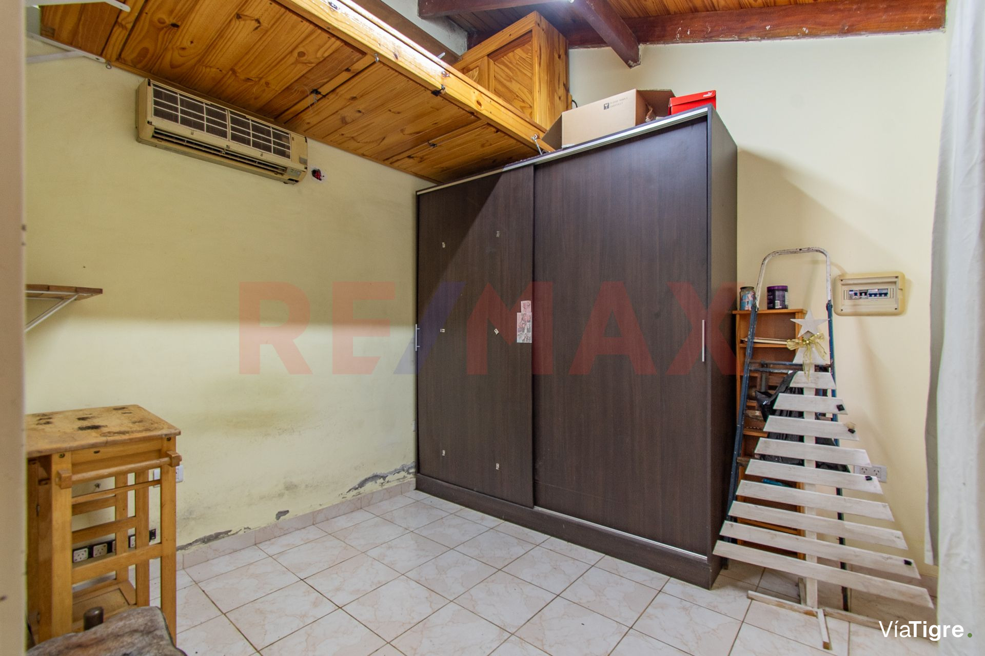 Venta Casa 3 amb y Depto con parque Florida Oeste