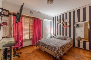 Venta Casa 3 amb y Depto con parque Florida Oeste