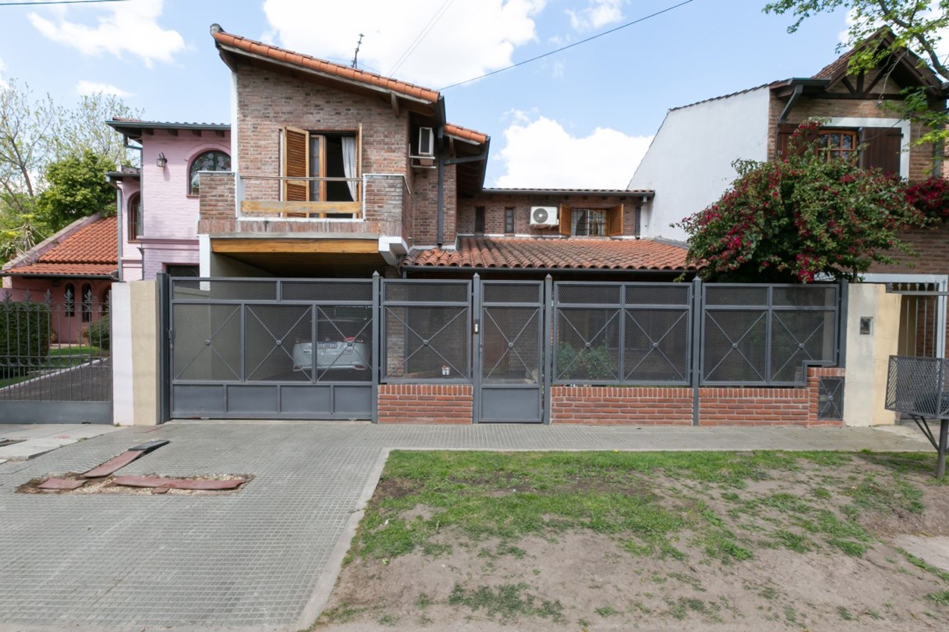 House for Sale 5 Rooms - Don Torcuato Center