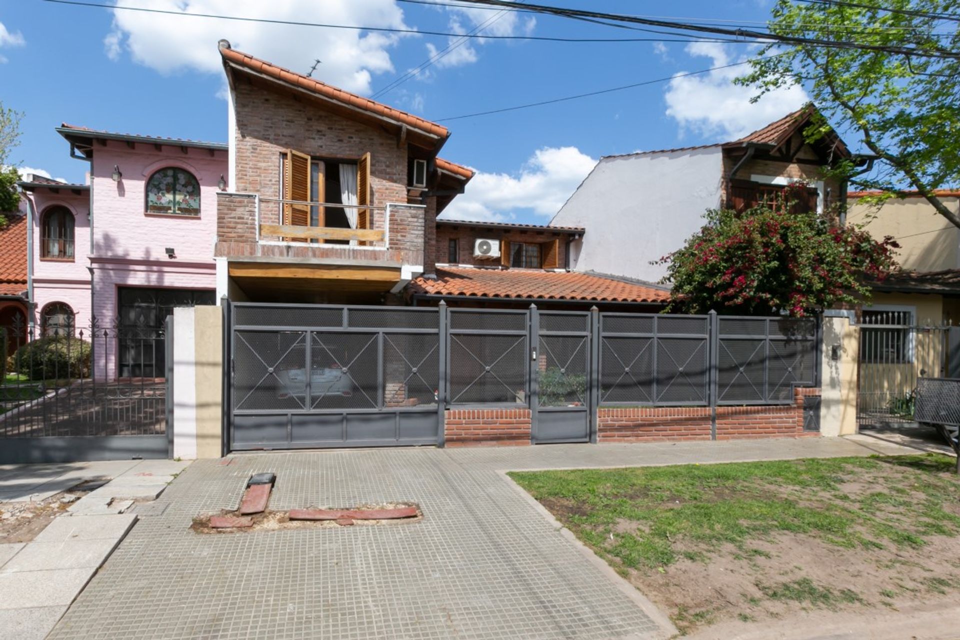 Casa Venta 5 Amb - Don Torcuato Centro