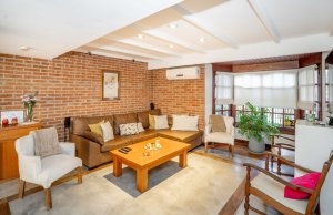 Venta Casa 5Amb C/Patio Y Cochera - Olivos