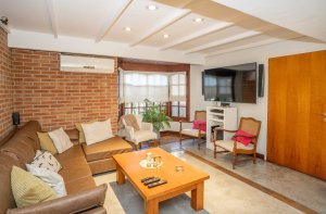 Venta Casa 5Amb C/Patio Y Cochera - Olivos