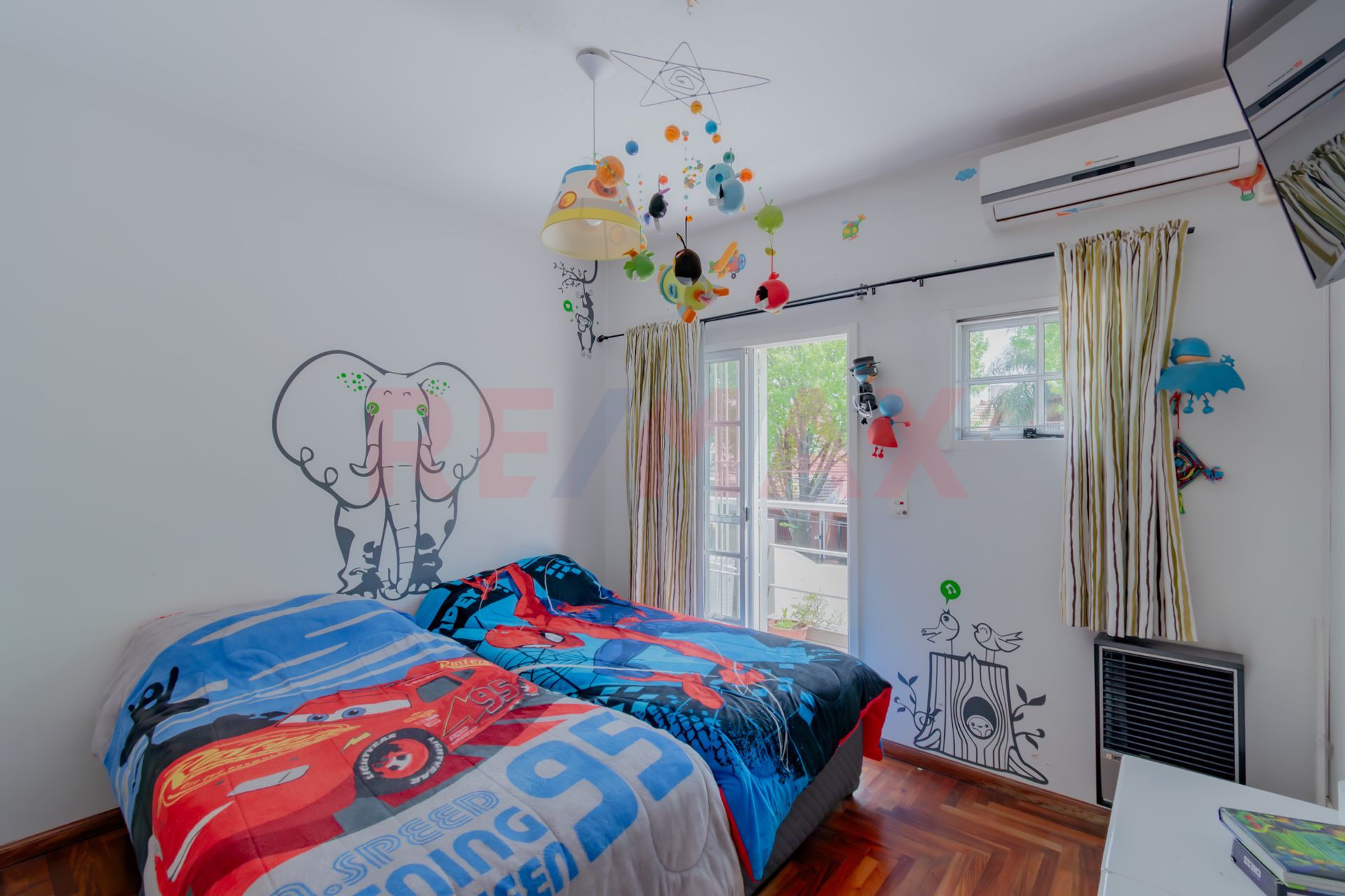 Venta Triplex 4 amb cochera Olivos - APTO CRÉDITO