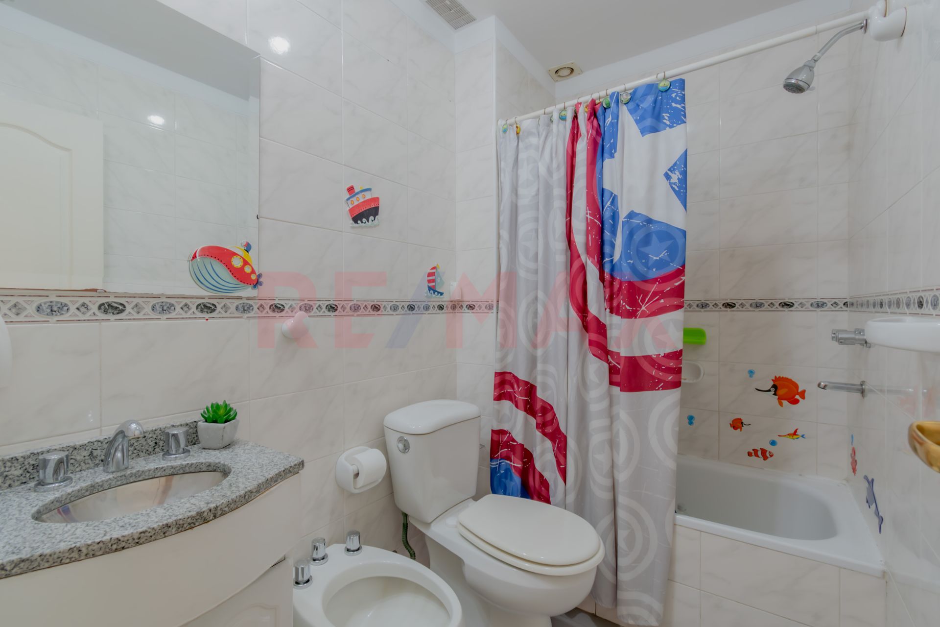 Venta Triplex 4 amb cochera Olivos - APTO CRÉDITO