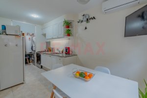 Triplex for Sale, 4 rooms with garage, Olivos – Credit Apartment