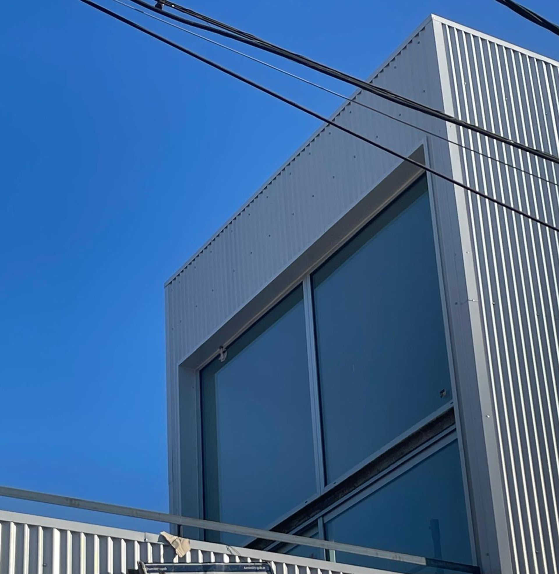 Venta Vivienda 3 Amb + Local A Estrenar-San Isidro