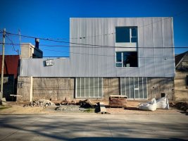 Venta Vivienda 3 Amb + Local A Estrenar-San Isidro
