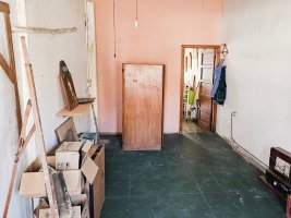 House for Sale 3 Rooms with Grill and Garden