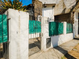 Casa en venta 3 ambientes con patio