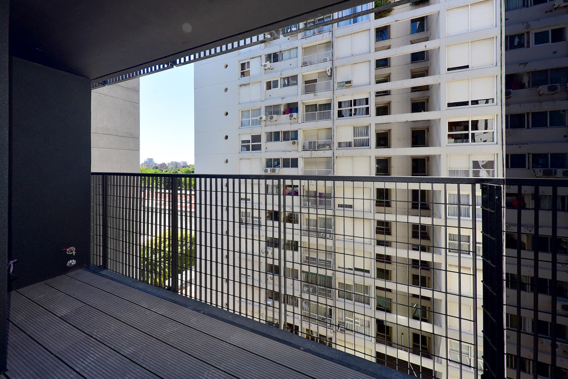 Alquiler Monoambiente Con Balcon Y Cochera Olivos