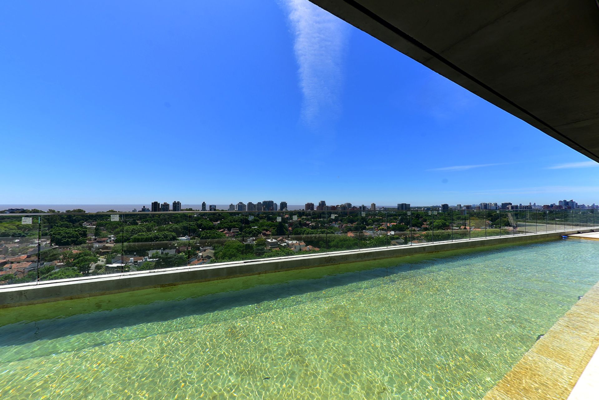 Alquiler Monoambiente Con Balcon Y Cochera Olivos