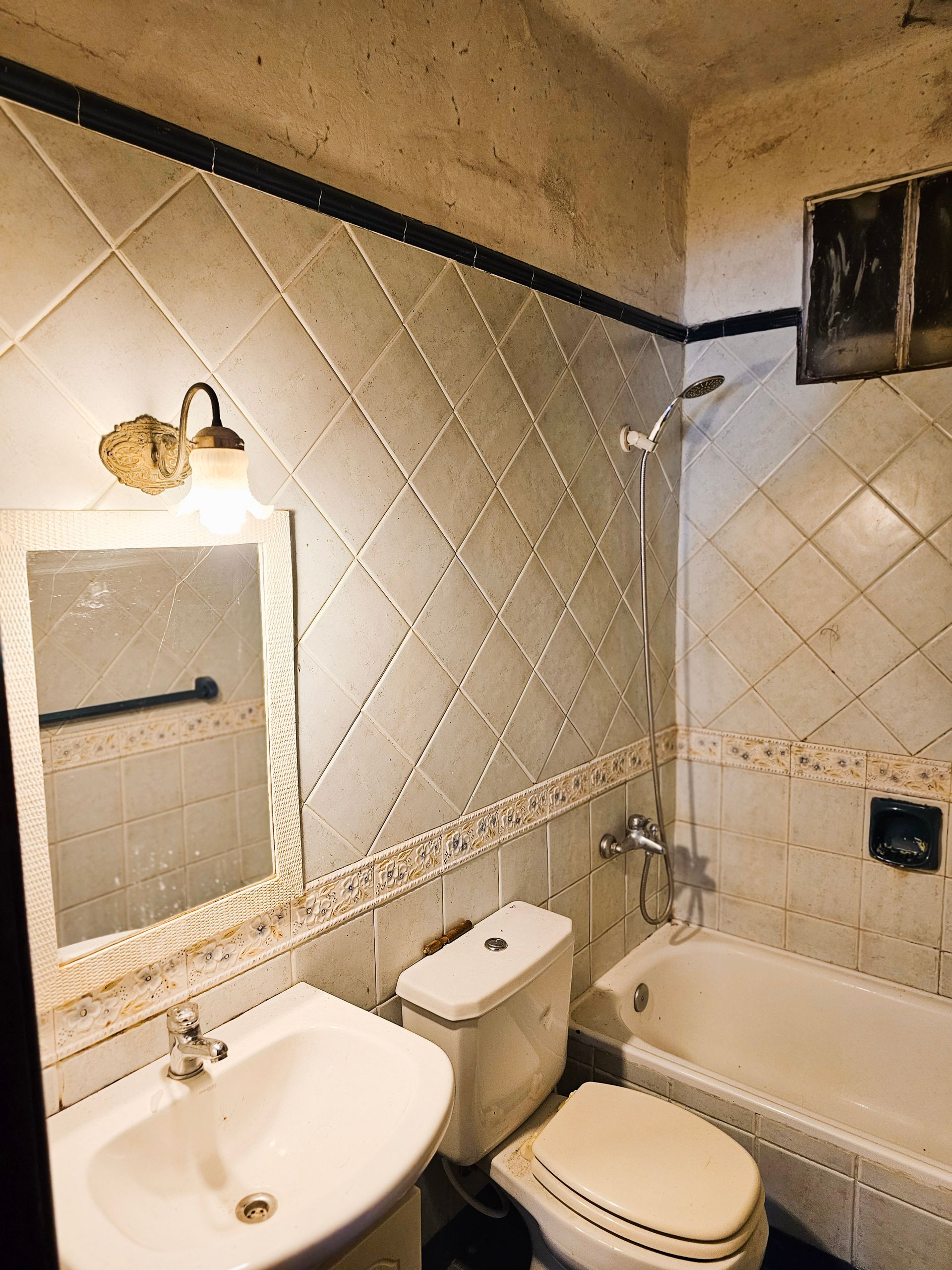 Venta Casa 4 Ambientes Con Jardin Beccar