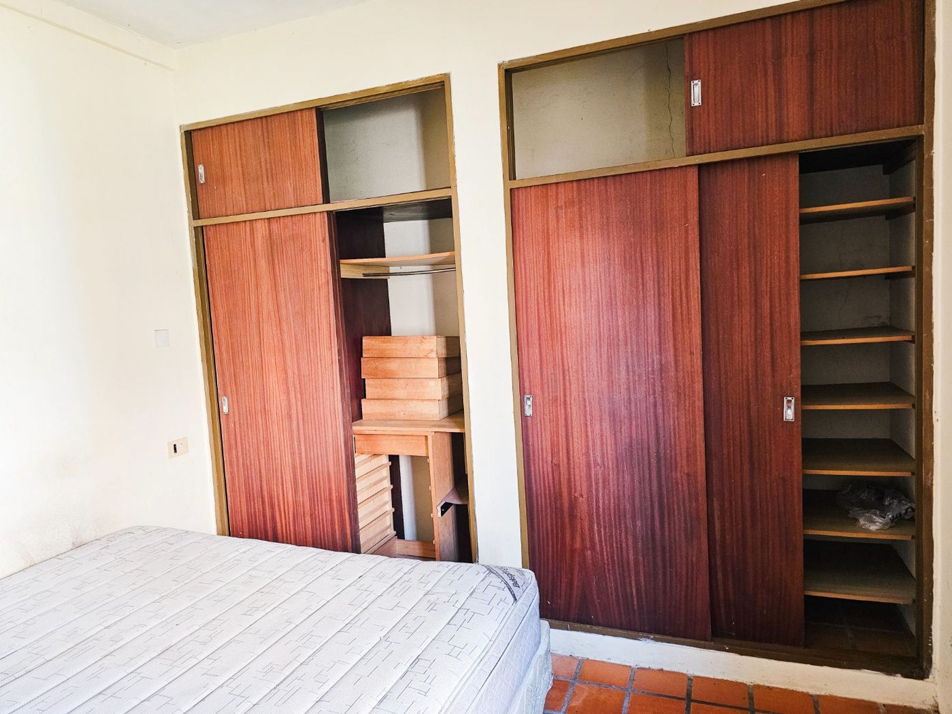 Venta Casa 4 Ambientes Con Jardin Beccar