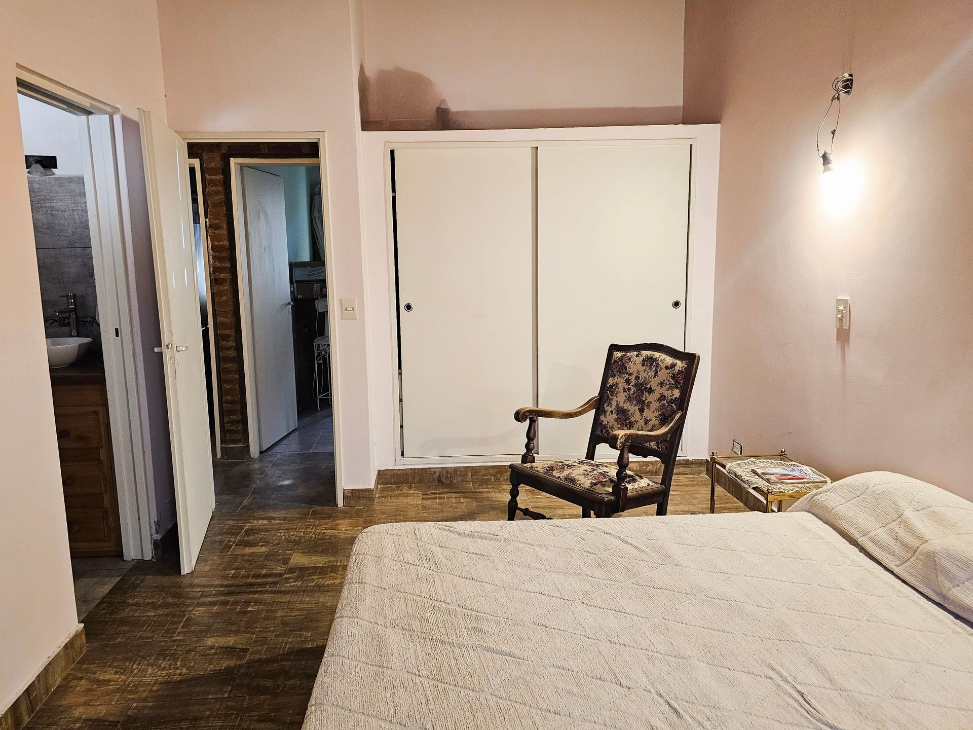 Venta casa 4 ambientes con patio y parrilla