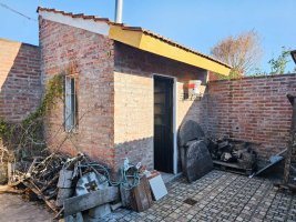 Venta casa 4 ambientes con patio y parrilla