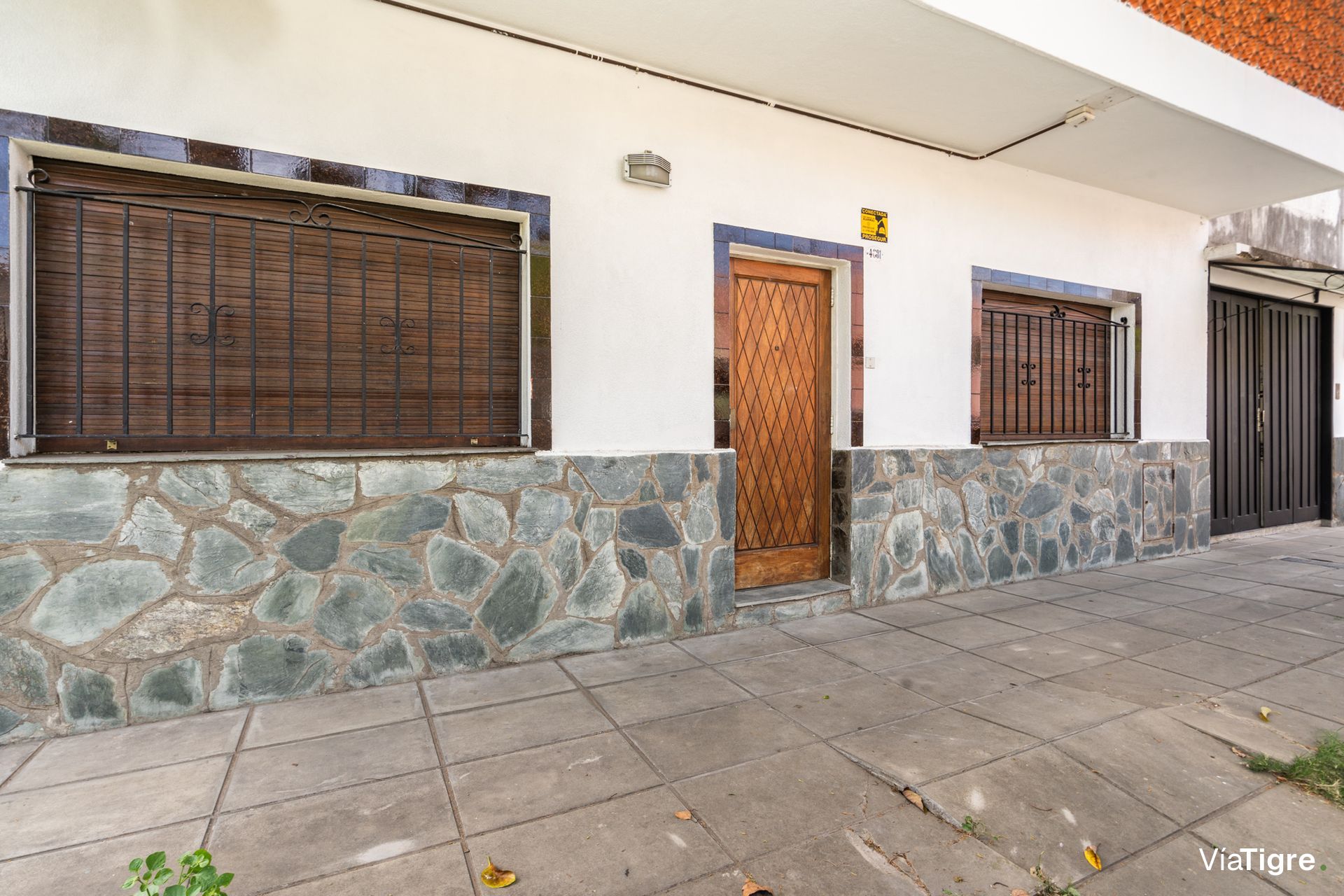 Deposito Con Oficina - Casa Uso Comercial-V.lopez