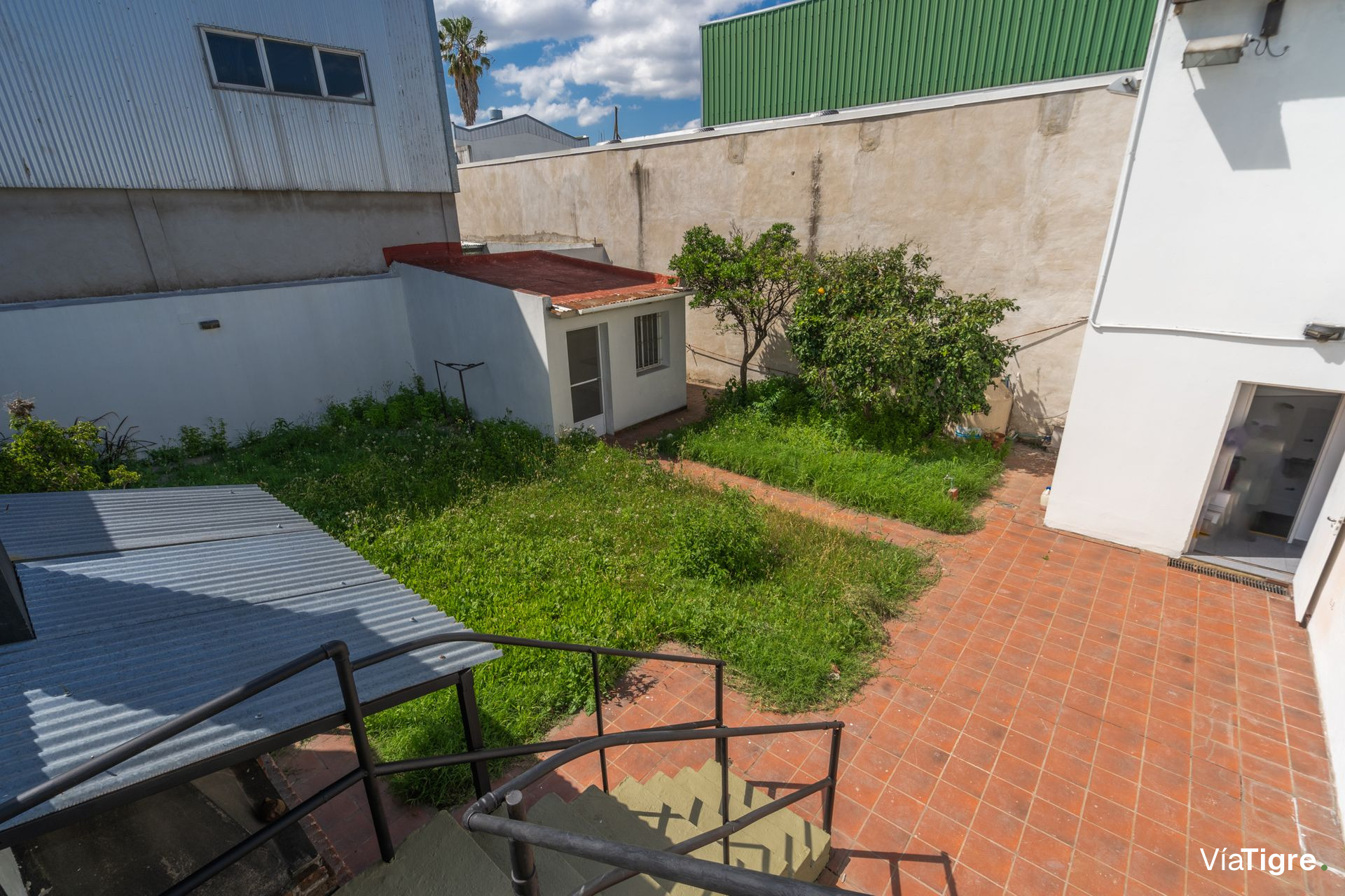 Deposito Con Oficina - Casa Uso Comercial-V.lopez