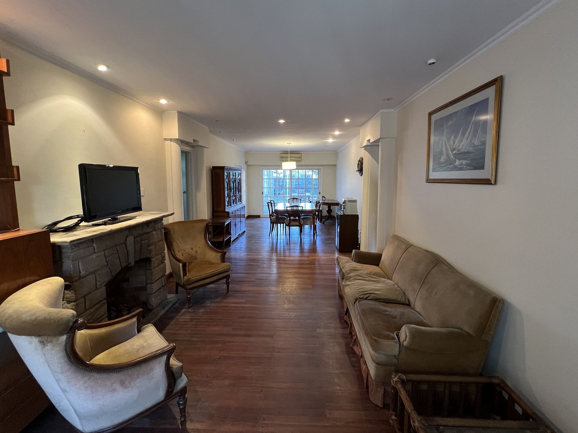 4-Room House with PARK, JACUZZI and GARAGE