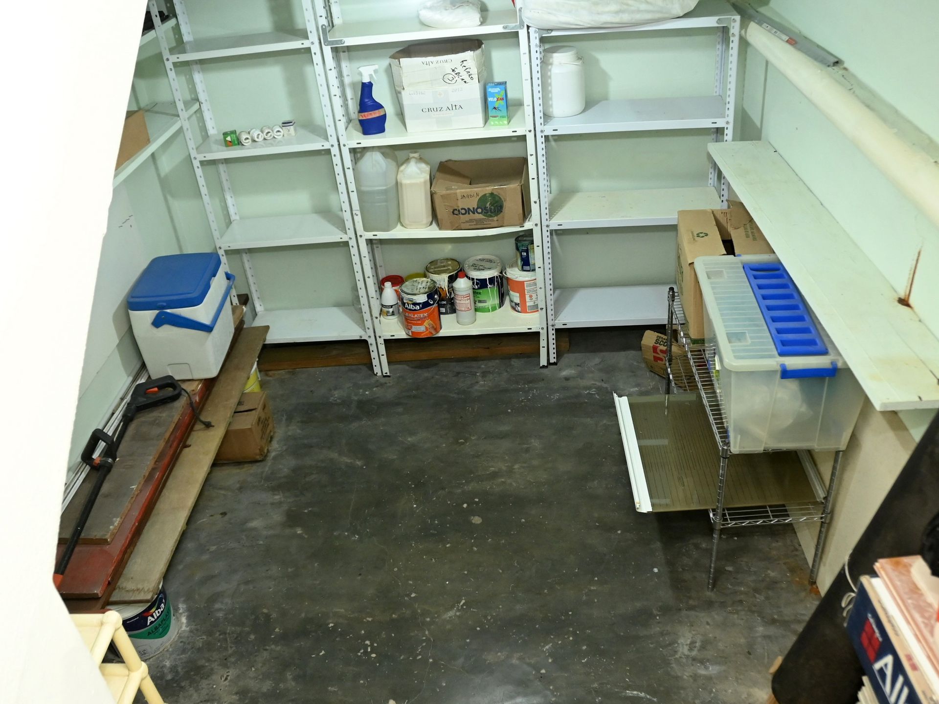 Casa 4 Ambientes con PARQUE, JACUZZI y COCHERA