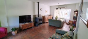 4-Room House with 2 Garages, Patio, Pool – Don Torcuato