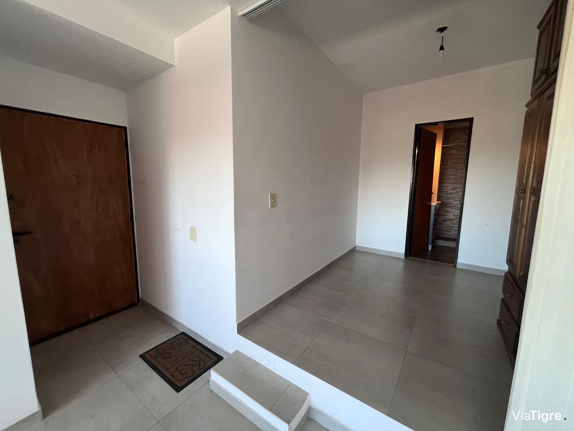 Monoambiente divisible con balcón y vista al rio