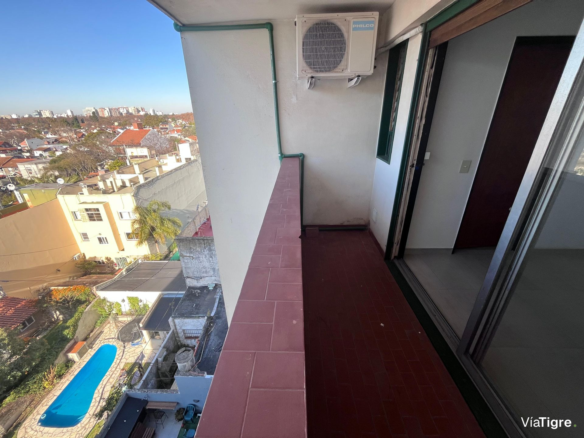 Monoambiente divisible con balcón y vista al rio