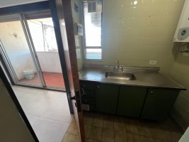 Monoambiente divisible con balcón y vista al rio