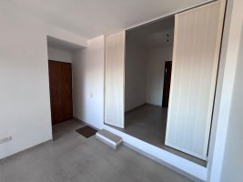 Monoambiente divisible con balcón y vista al rio