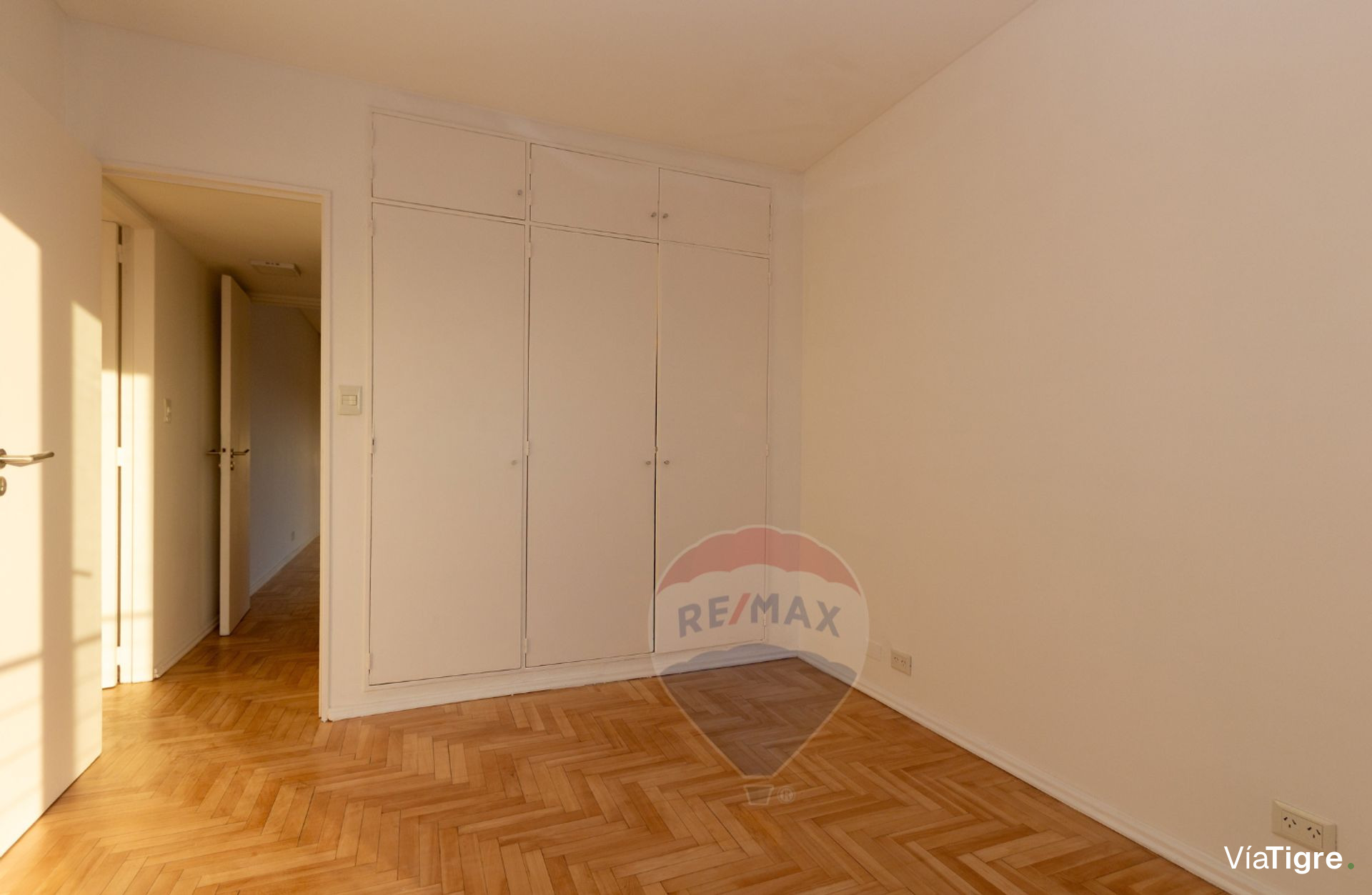 Venta depto San Isidro 3 ambientes Vista cochera