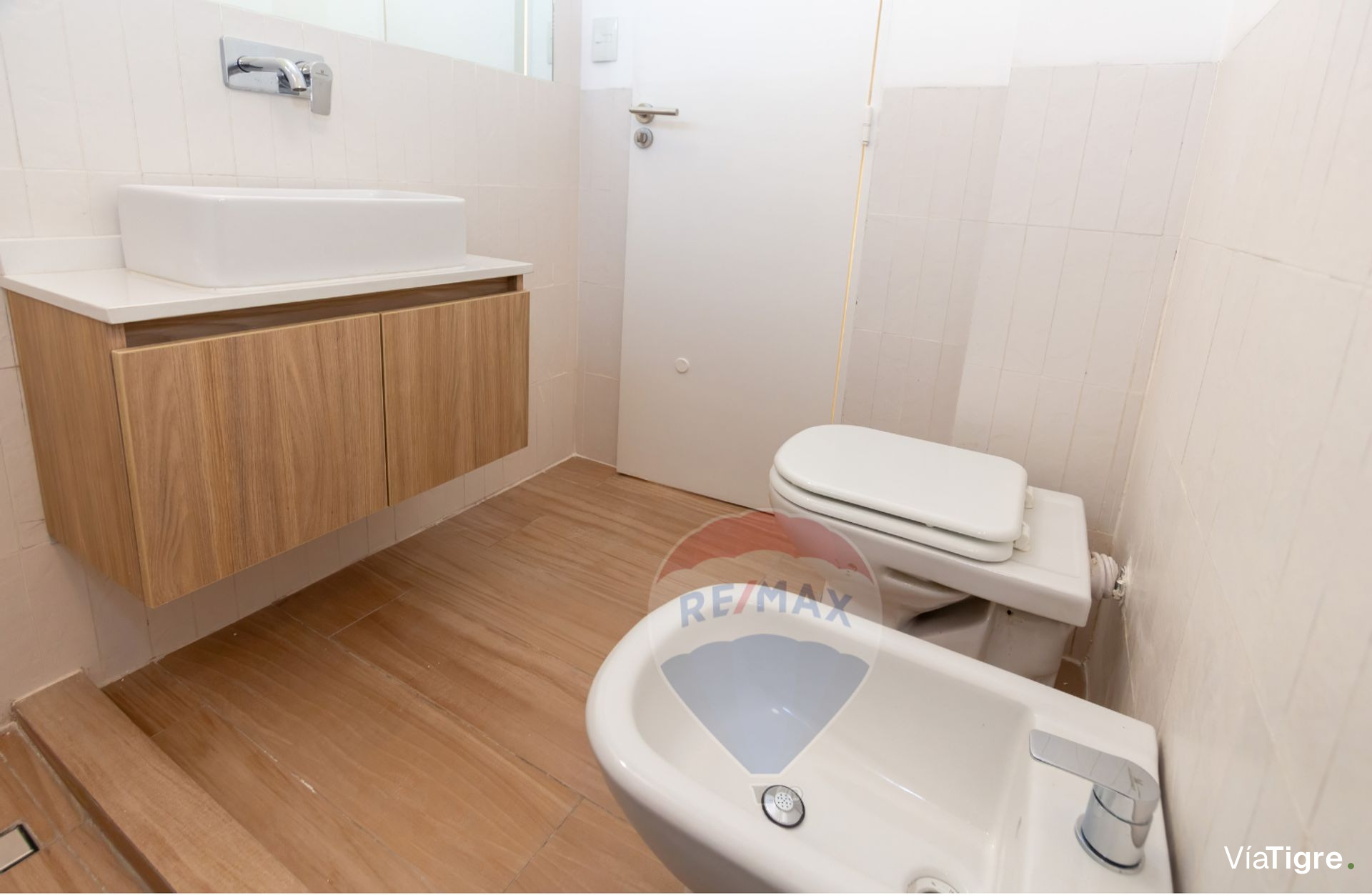 Venta depto San Isidro 3 ambientes Vista cochera
